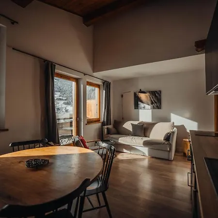 De L'ours Apartment *
